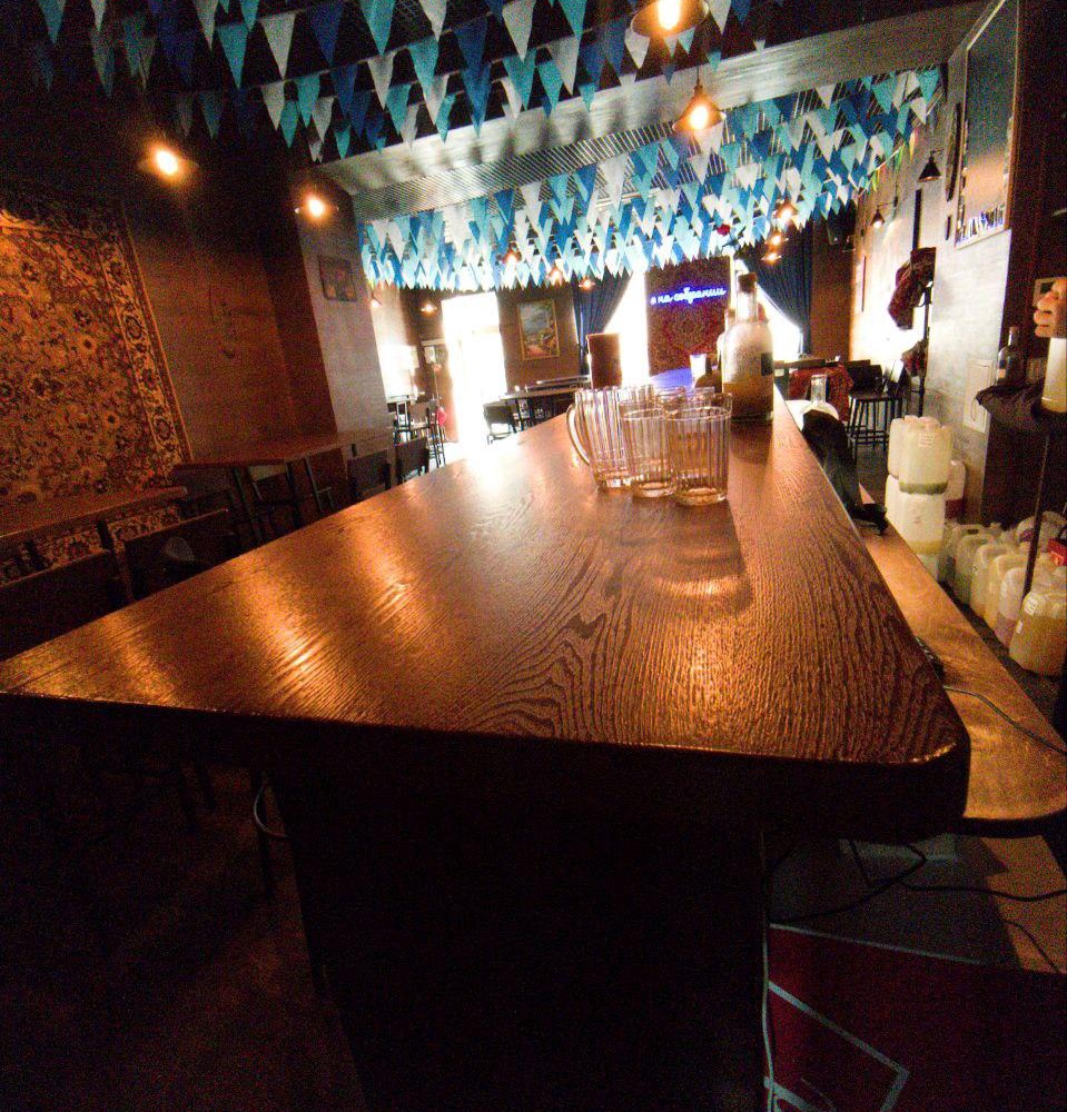 Сеть баров "Место Собрания"