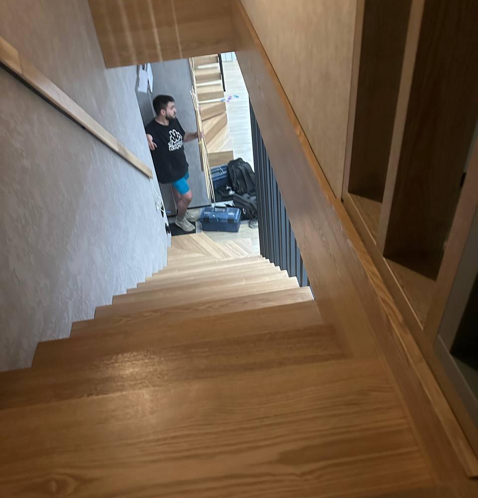 "Консольная" лестница