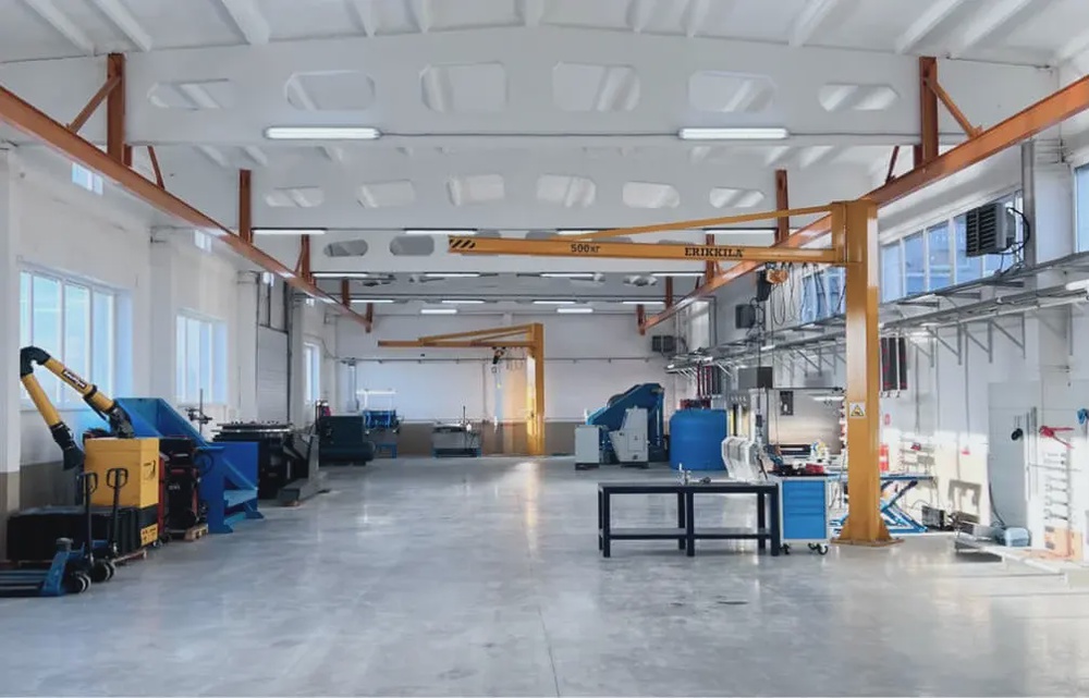 Организация производственной и сервисной базы