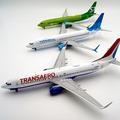 Стендовые модели-копии самолетов и техники