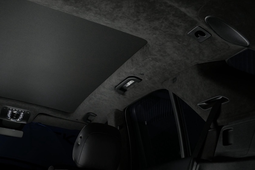 Перетяжка потолка в алькантару