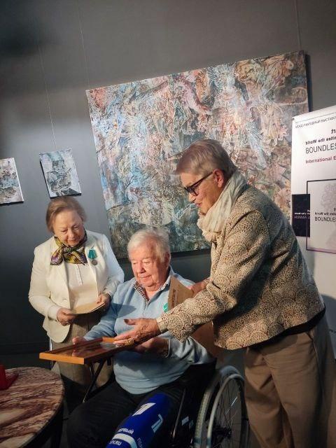 Содействие передачи в дар семейных ценностей потомков А.С. Пушкина.