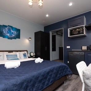 Апартаменты DARK blue от Home24