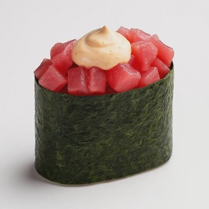 Гункан тунец спайс