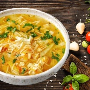 Куриный суп с вермишелью