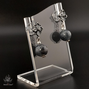 Серьги из натуральных камней: сапфир (синий корунд)