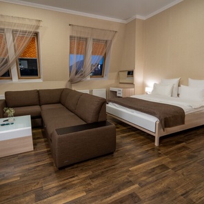 Двухместный улучшенный с кухней и диваном