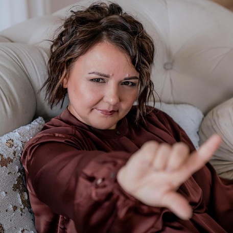 Автор и наставник
 Оксана Куничкина