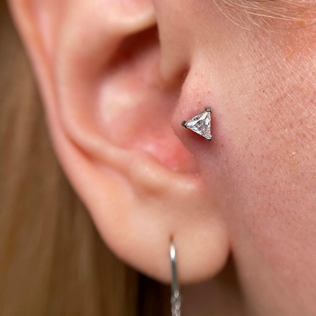 ПИРСИНГ TRAGUS
