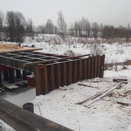 Устройство
временных мостов