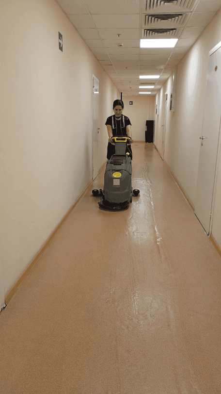 Ежедневная профессиональная уборка