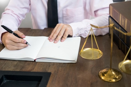 Юридическая поддержка