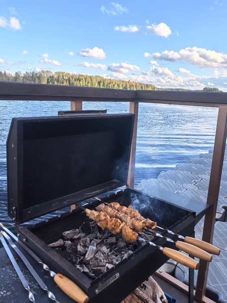 Беседка на воде